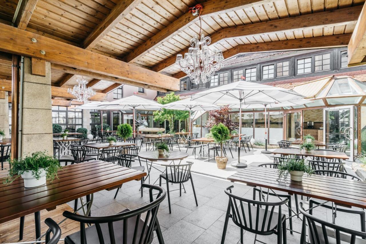 Hotel Riesengebirge Neuhof an der Zenn Esterno foto