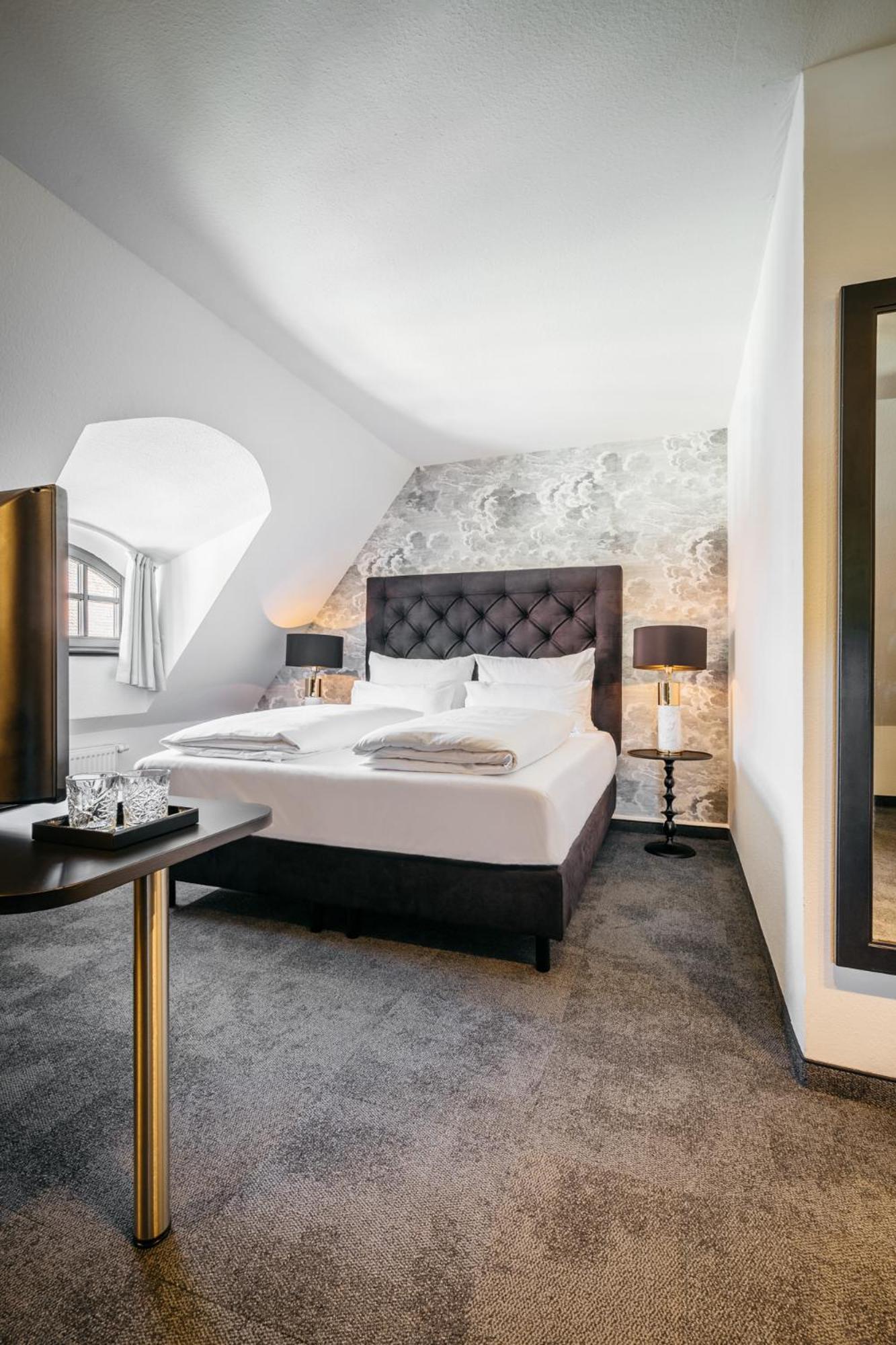 Hotel Riesengebirge Neuhof an der Zenn Esterno foto